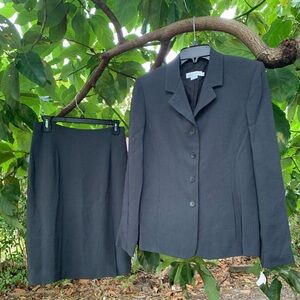 ✨Garfield Womens Four-Button TwoPocket Jacket Skirt Suit Gray Stripe Made in USA